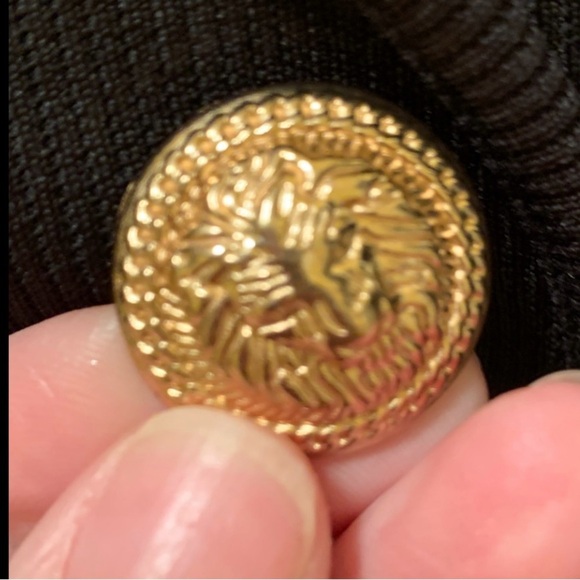 Women's Solid Color Woven V-neck Long Sleeve Top w/ button front - Picture 8 of 10